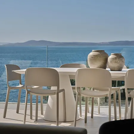 Вілла A'more - Seafront Retreat Трогір