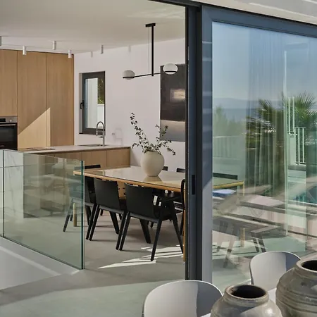 A'more - Seafront Retreat