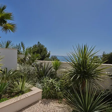 A'more - Seafront Retreat *