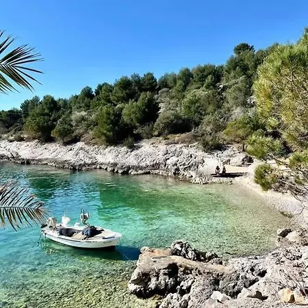 A'more - Seafront Retreat Villa Traù