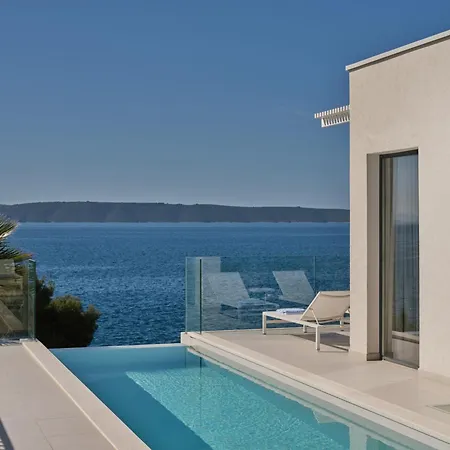 Вілла A'more - Seafront Retreat