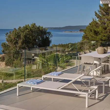 A'more - Seafront Retreat 特罗吉尔