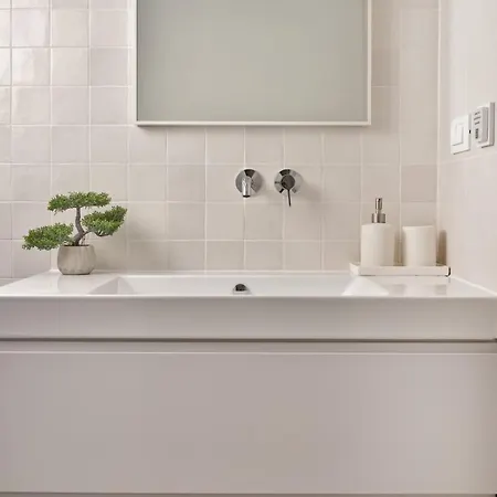 A'more - Seafront Retreat Трогір