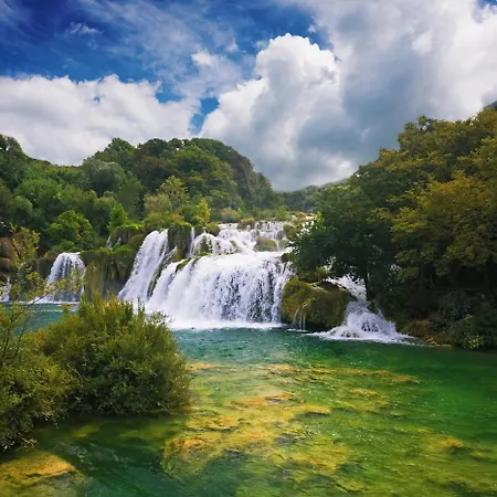 Вілла A'more - Seafront Retreat Трогір