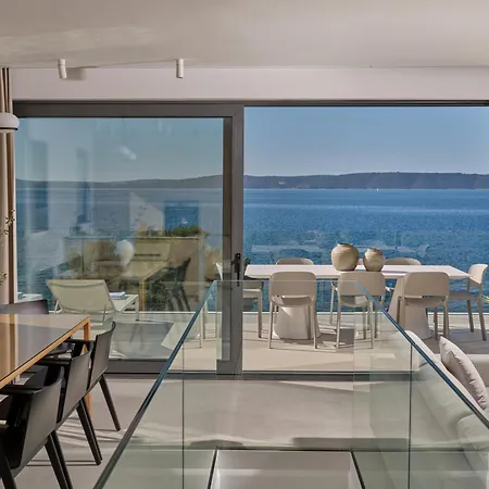 A'more - Seafront Retreat فيلة