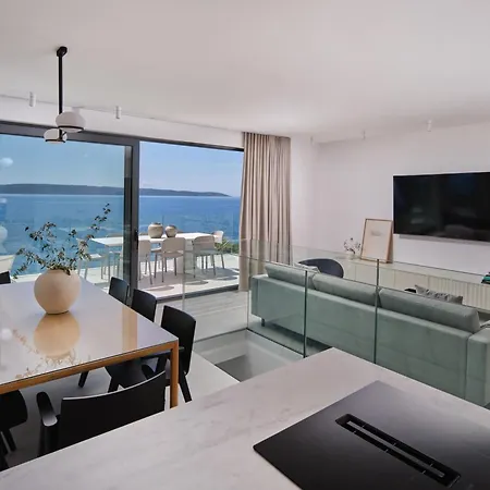 A'more - Seafront Retreat فيلة