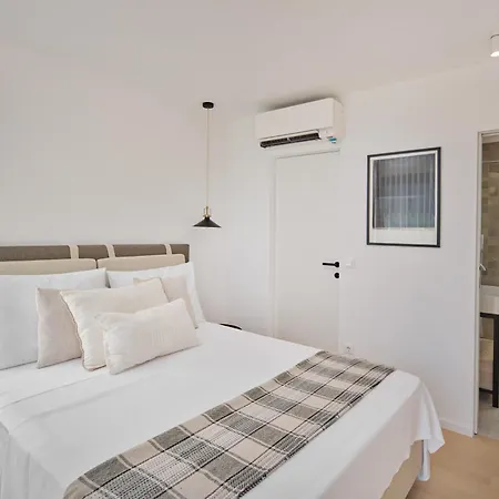 فيلة A'more - Seafront Retreat *