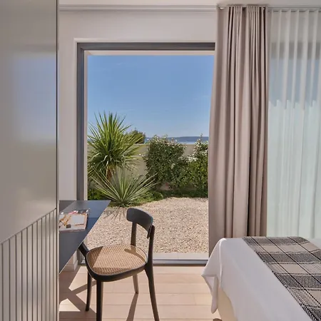 A'more - Seafront Retreat Vila Trogir