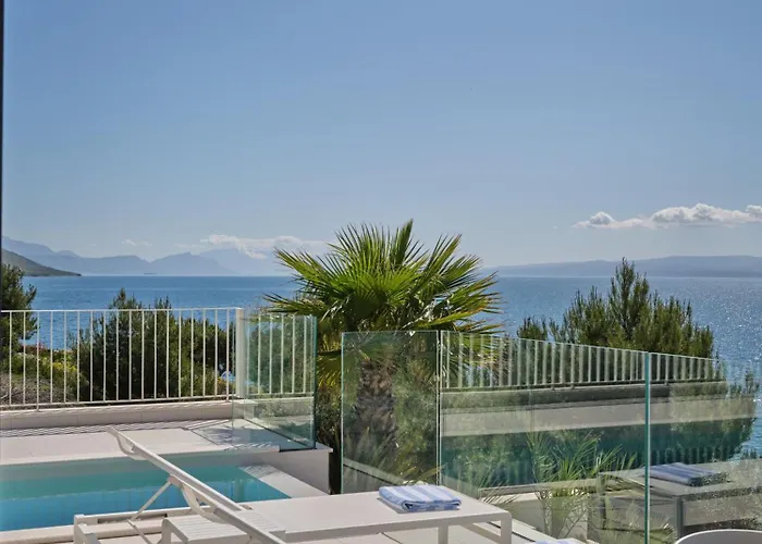 A'more - Seafront Retreat Trogir