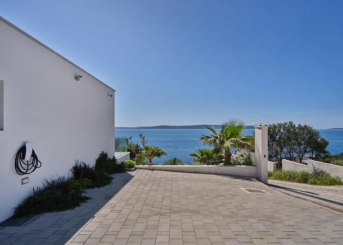 A'more - Seafront Retreat Villa