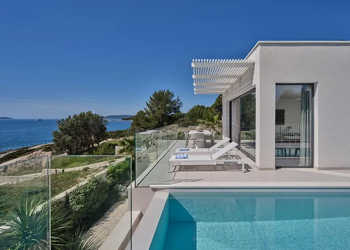 A'more - Seafront Retreat * Trogir