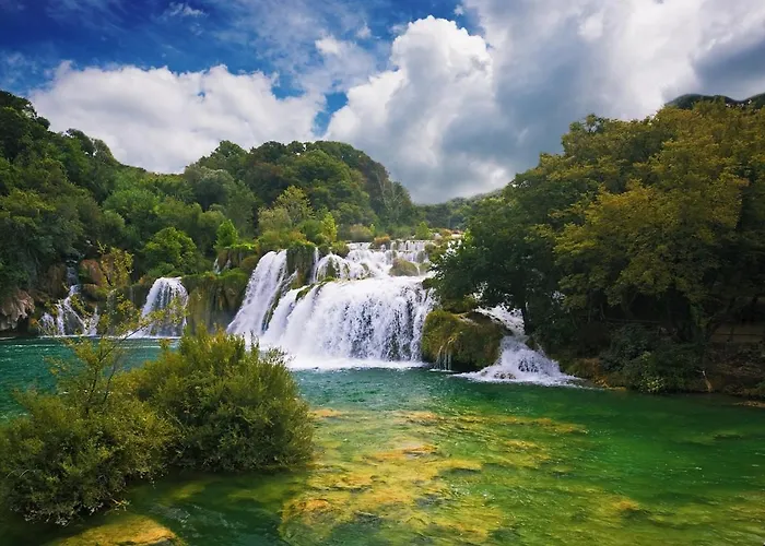 Villa A'more - Seafront Retreat Trogir