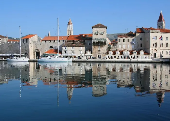 A'more - Seafront Retreat Trogir