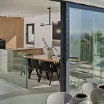 A'more - Seafront Retreat