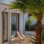 Villa A'more - Seafront Retreat *